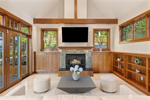 8281 W Mercer Way, Mercer Island, WA 98040