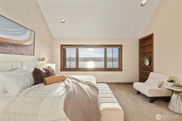 8281 W Mercer Way, Mercer Island, WA 98040