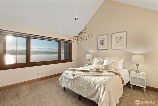 8281 W Mercer Way, Mercer Island, WA 98040