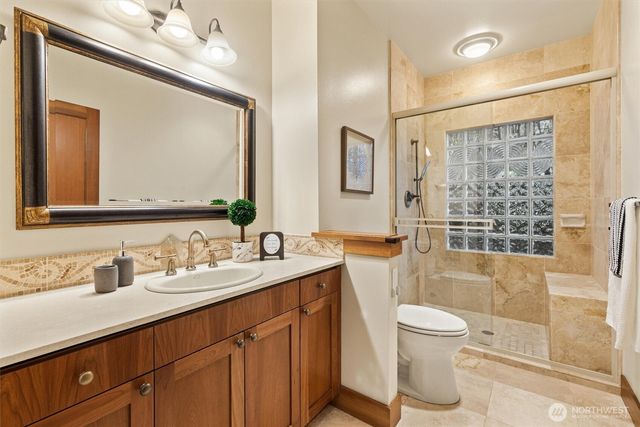 8281 W Mercer Way, Mercer Island, WA 98040