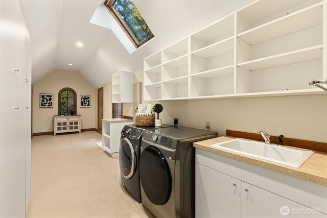 8281 W Mercer Way, Mercer Island, WA 98040