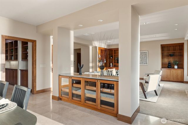 8281 W Mercer Way, Mercer Island, WA 98040