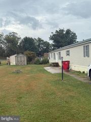 19 SHORT LN, Shippensburg, PA 17257