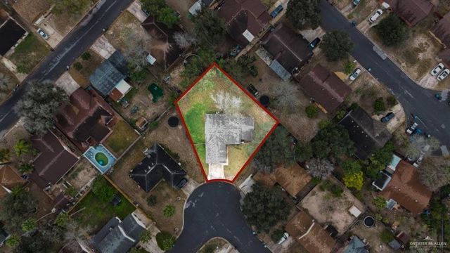 2627 Falcon Avenue, Mcallen, TX 78504