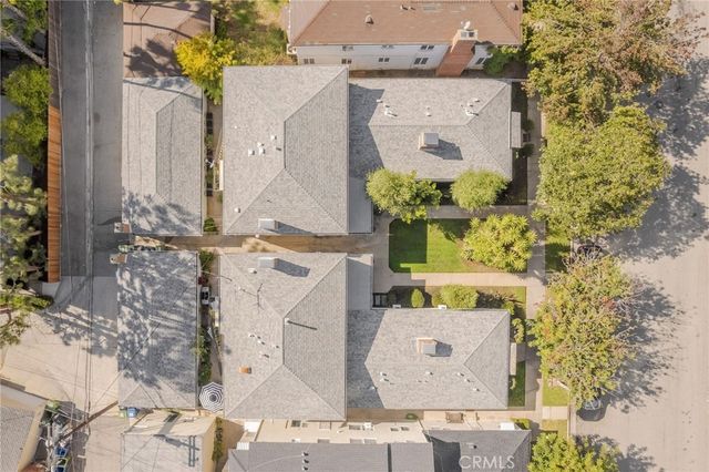 10372 Ashton Avenue, Los Angeles, CA 90024