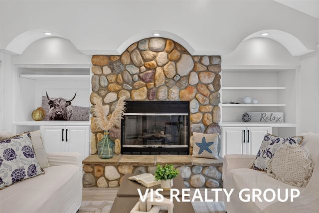 11625 Hidden Hollow Drive, Grand Haven, MI 49417
