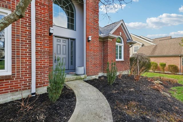 7389 Saint Ives Place, West Chester, OH 45069