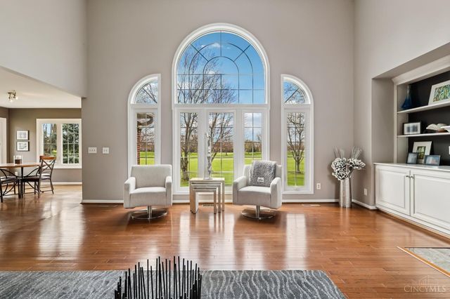 7389 Saint Ives Place, West Chester, OH 45069