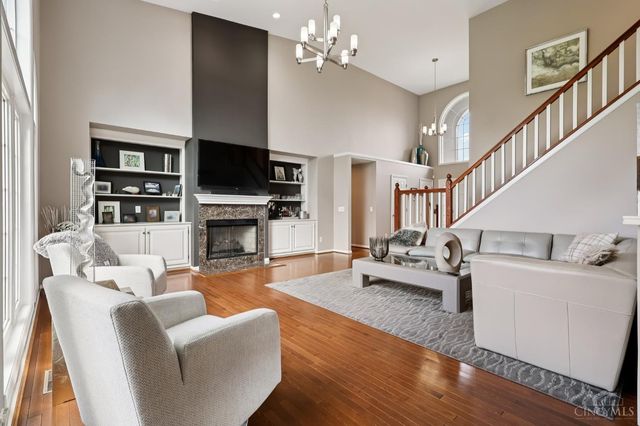 7389 Saint Ives Place, West Chester, OH 45069