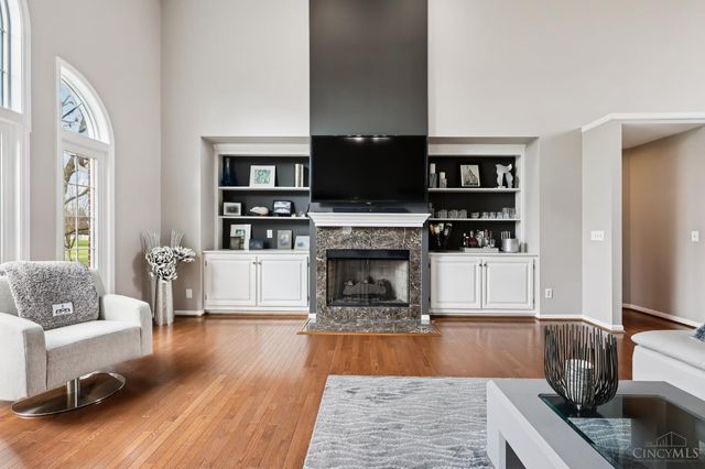 7389 Saint Ives Place, West Chester, OH 45069