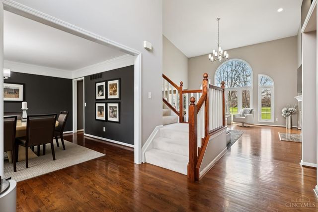 7389 Saint Ives Place, West Chester, OH 45069