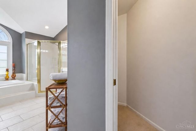 7389 Saint Ives Place, West Chester, OH 45069