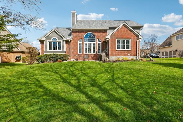 7389 Saint Ives Place, West Chester, OH 45069