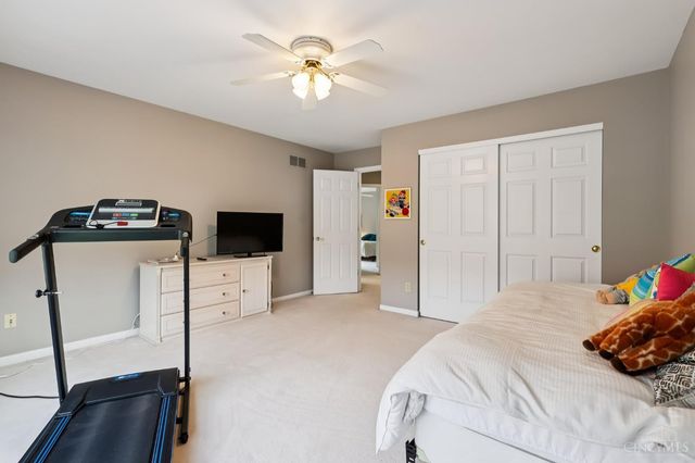 7389 Saint Ives Place, West Chester, OH 45069