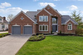 7389 Saint Ives Place, West Chester, OH 45069