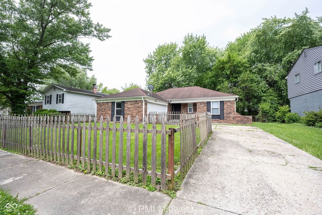 3026 Osceola Lane, Indianapolis, IN 46235