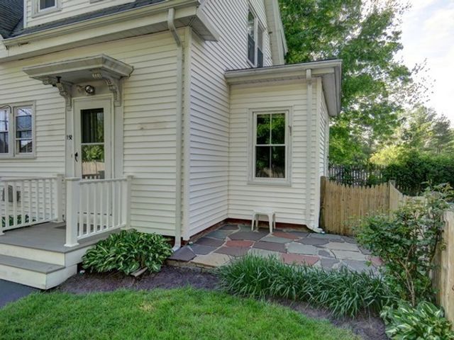 158 Franklin 2, Whitman, MA 02382