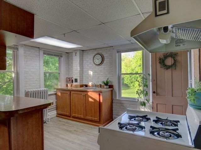 158 Franklin 2, Whitman, MA 02382