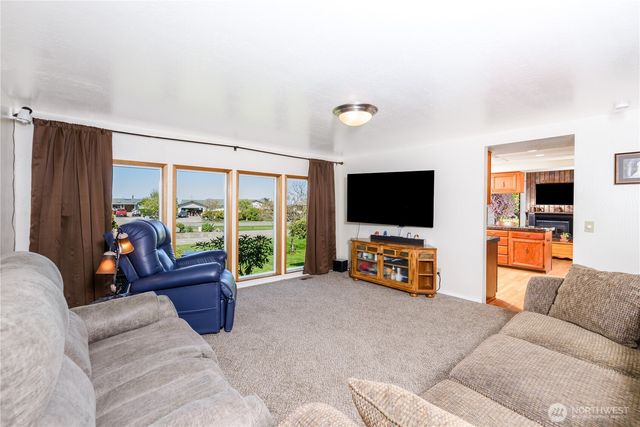 293 N Ridge View Dr, Port Angeles, WA 98362