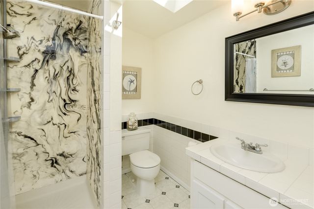 293 N Ridge View Dr, Port Angeles, WA 98362