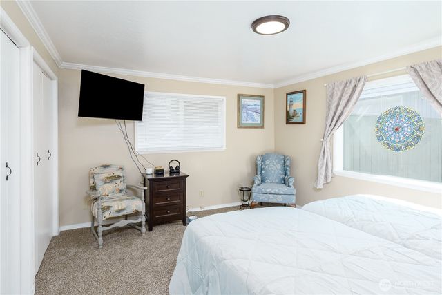 293 N Ridge View Dr, Port Angeles, WA 98362