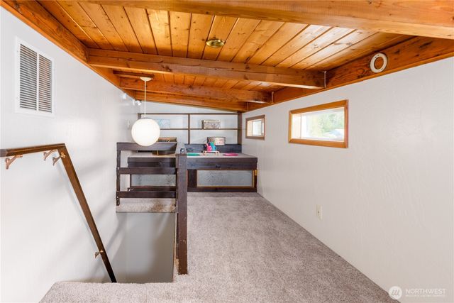 293 N Ridge View Dr, Port Angeles, WA 98362