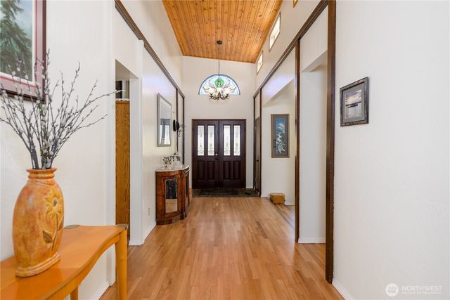 293 N Ridge View Dr, Port Angeles, WA 98362