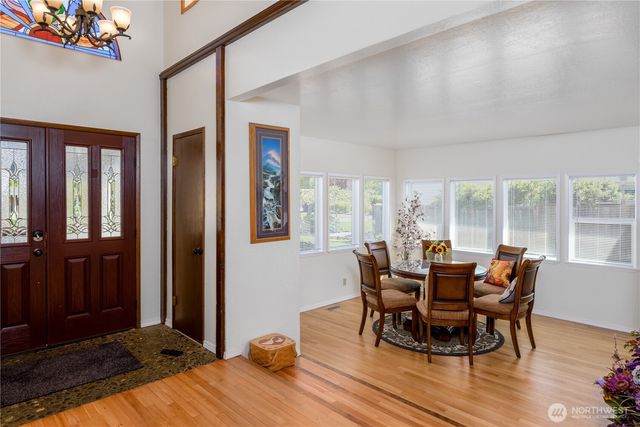 293 N Ridge View Dr, Port Angeles, WA 98362