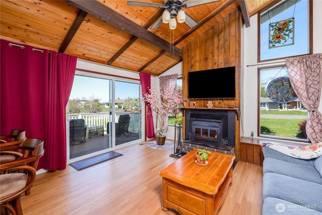 293 N Ridge View Dr, Port Angeles, WA 98362