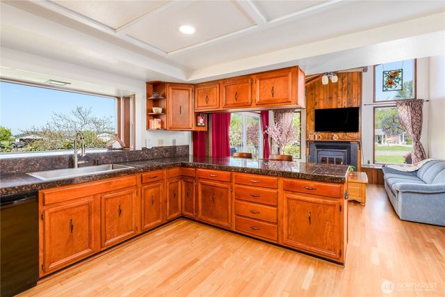 293 N Ridge View Dr, Port Angeles, WA 98362