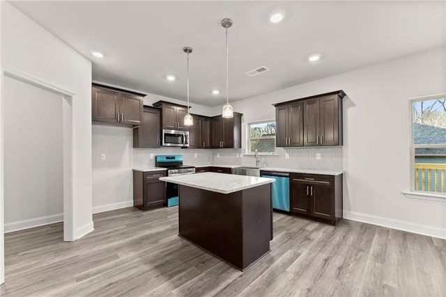 484 Magnolia Grove Place, Cornelia, GA 30531