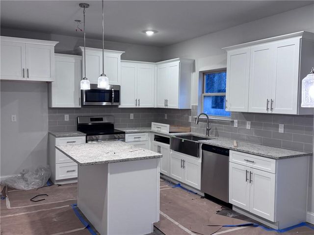 484 Magnolia Grove Place, Cornelia, GA 30531