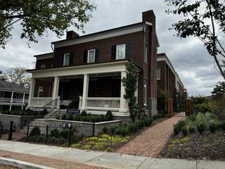 725 W Main St # 101, Franklin, TN 37064