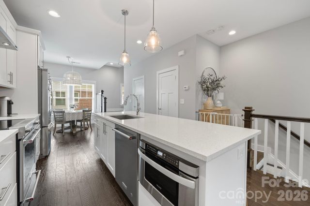 1214 Macomb Place, Charlotte, NC 28208