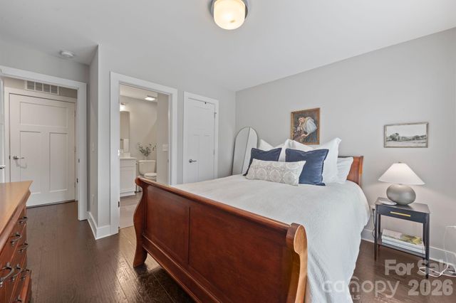 1214 Macomb Place, Charlotte, NC 28208