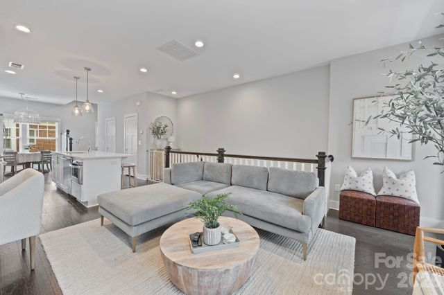 1214 Macomb Place, Charlotte, NC 28208