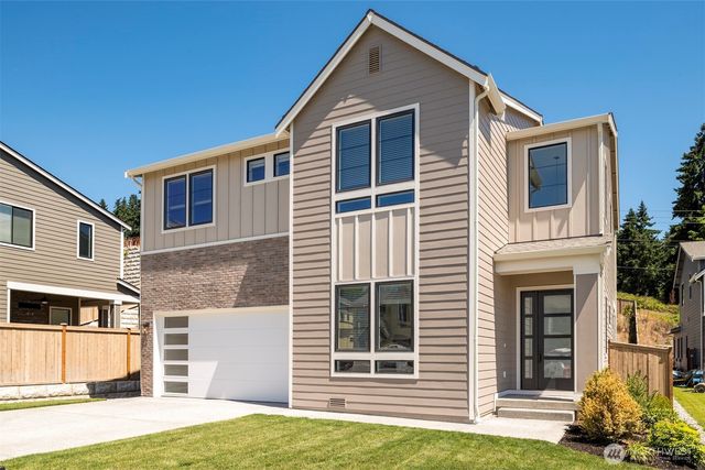 3829 95th Avenue E, Edgewood, WA 98371