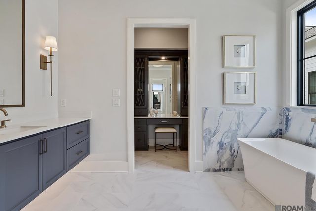 13755 Golden Holly Ln, Baton Rouge, LA 70810