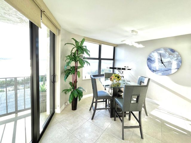 5420 N Ocean Drive 906, Singer Island, FL 33404