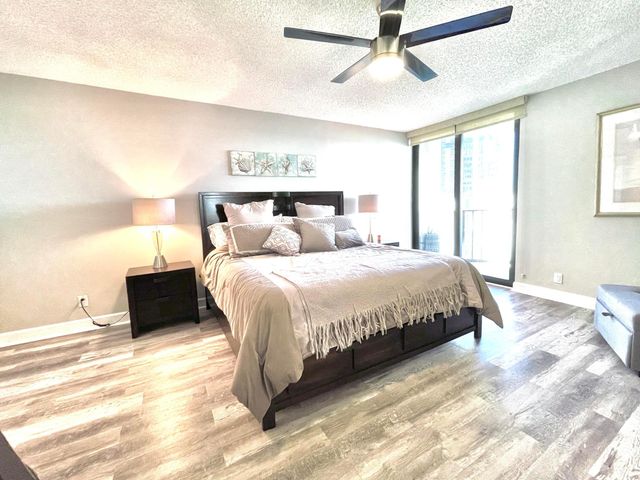 5420 N Ocean Drive 906, Singer Island, FL 33404