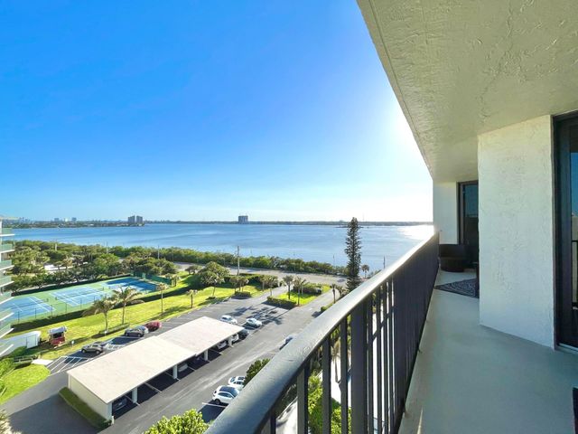 5420 N Ocean Drive 906, Singer Island, FL 33404