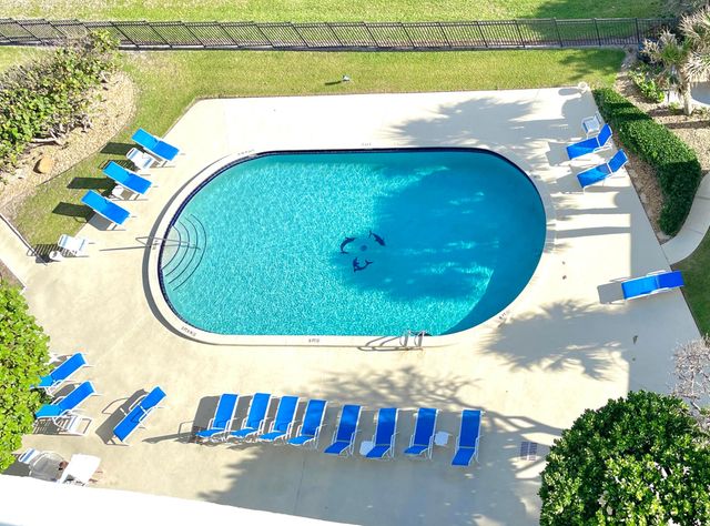 5420 N Ocean Drive 906, Singer Island, FL 33404