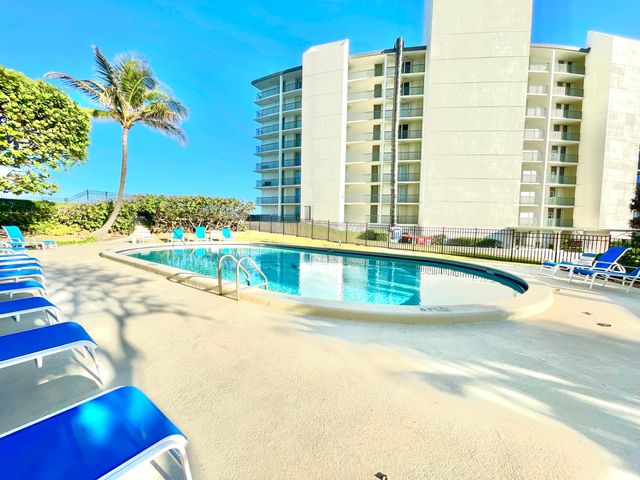 5420 N Ocean Drive 906, Singer Island, FL 33404
