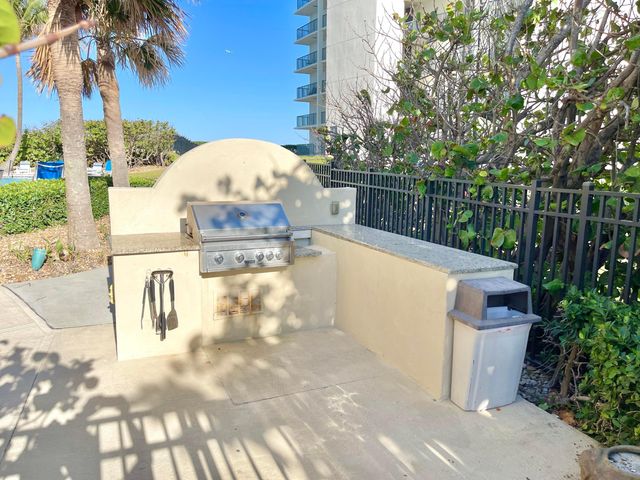 5420 N Ocean Drive 906, Singer Island, FL 33404