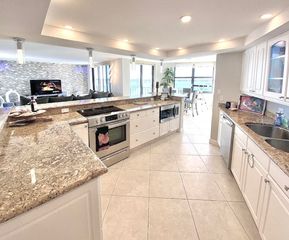 5420 N Ocean Drive 906, Singer Island, FL 33404