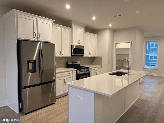 112 GALAXY, Stephenson, VA 22656