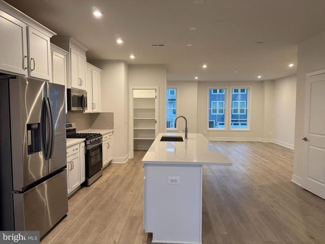 112 GALAXY, Stephenson, VA 22656