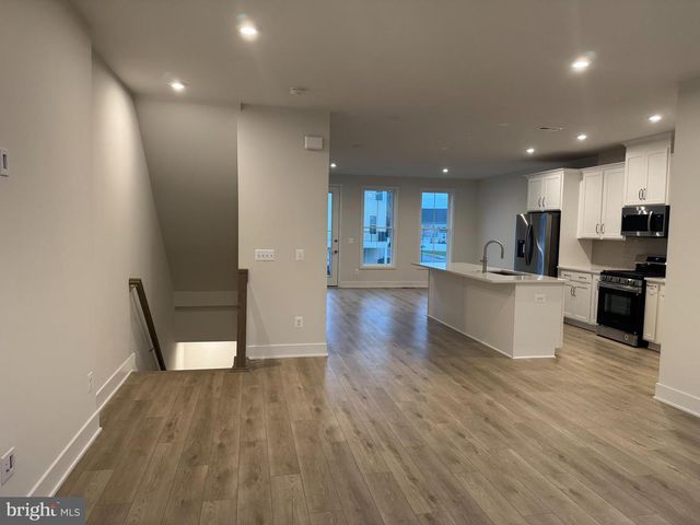 112 GALAXY, Stephenson, VA 22656