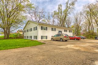 3227 St. Joseph, Kalamazoo, MI 49001