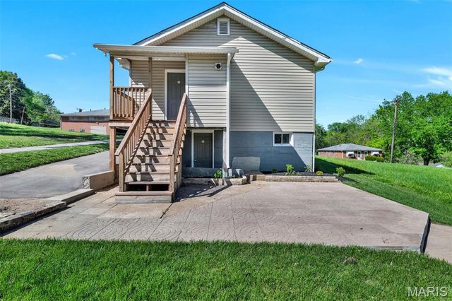 330 Chambers Road, Riverview, MO 63137